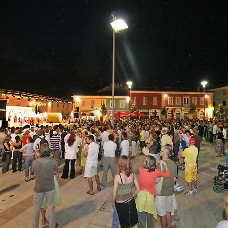 Apartman Alberta Poreč Exterior foto