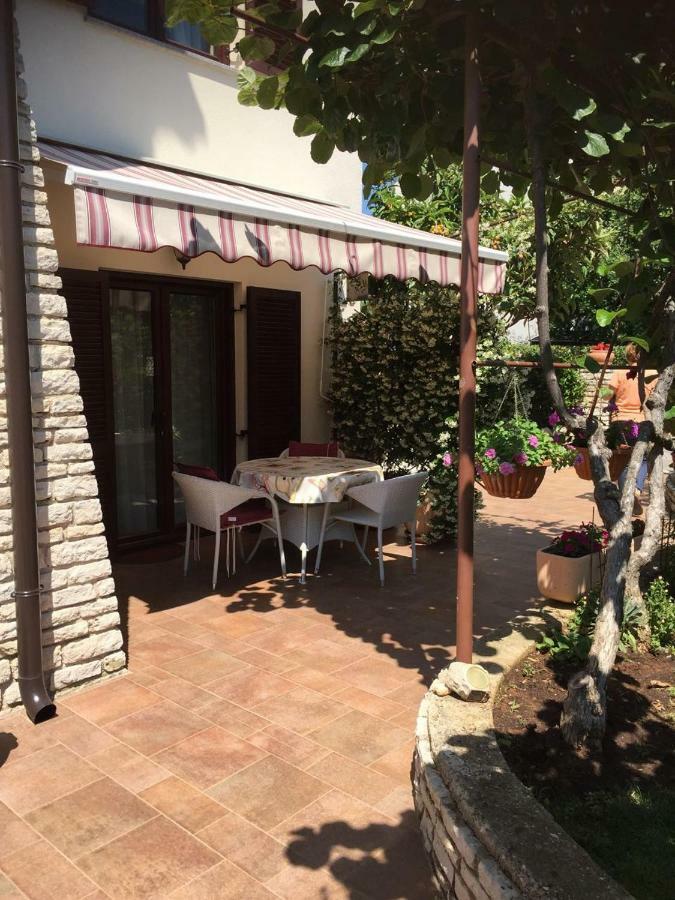 Apartman Alberta Poreč Exterior foto