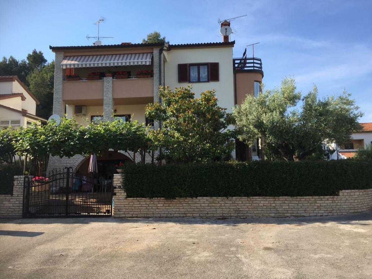 Apartman Alberta Poreč Exterior foto