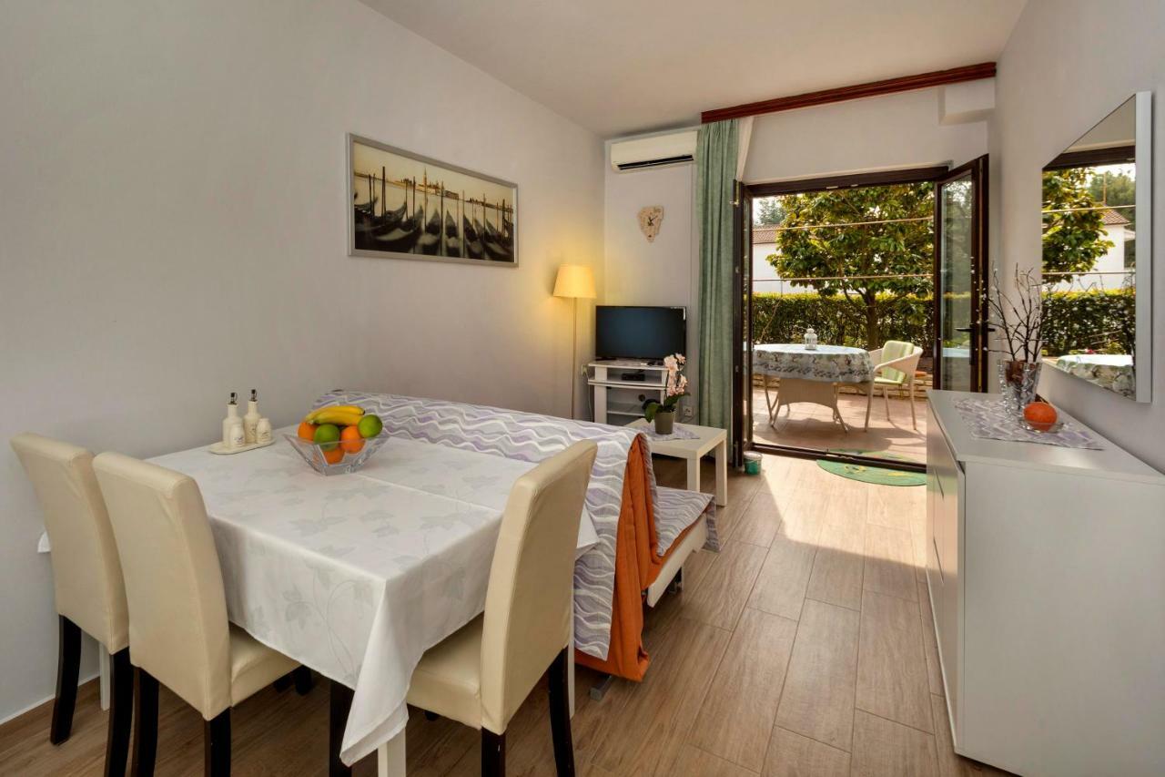 Apartman Alberta Poreč Exterior foto